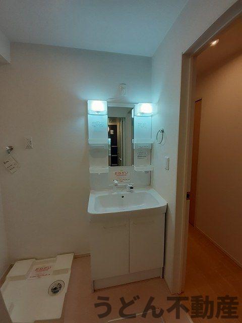 洗面設備　うどん県のお部屋探しはうどん不動産へ うどんちゃんとLINE