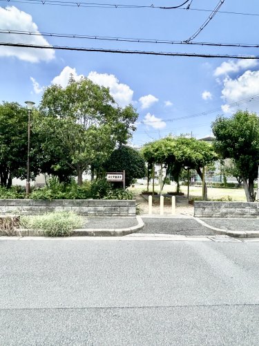 公園　鴻北児童遊園（公園）まで1702m