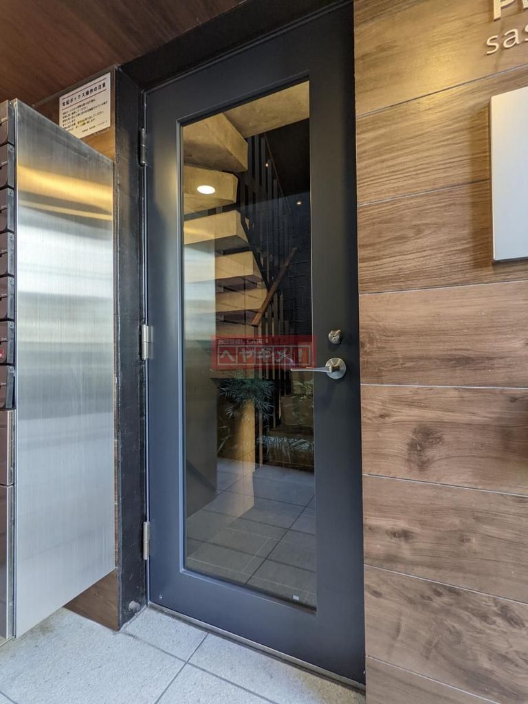 エントランス　エントランス