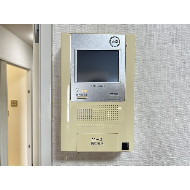 セキュリティ　モニター付きインターホン