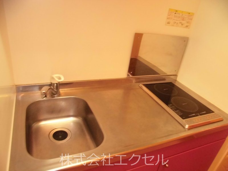 キッチン　便利な2口コンロのキッチンです。