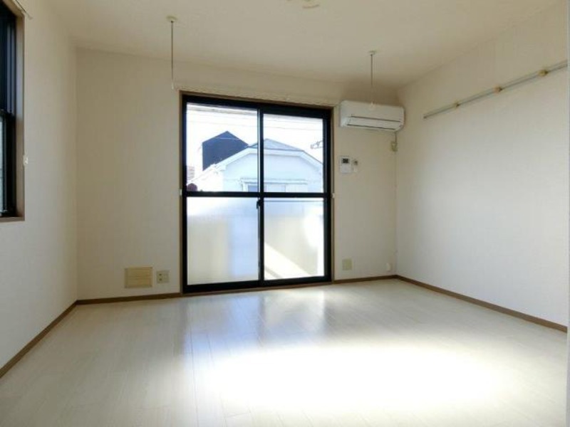 居室・リビング　図面と現状に相違がある場合には現状を優先