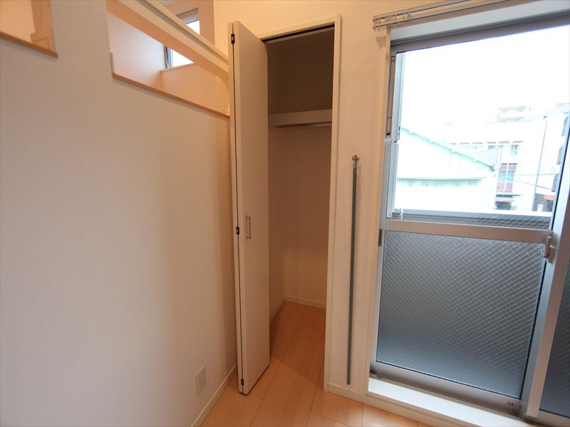 収納　クローゼット付