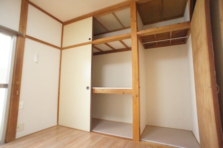 収納　大きな収納があるのでお荷物の多い方も安心です