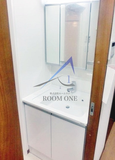 洗面設備　洗面台です。