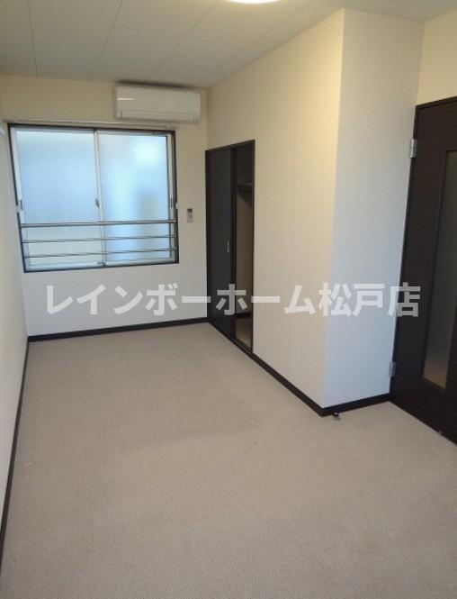 居室・リビング　おしゃれなリビングです