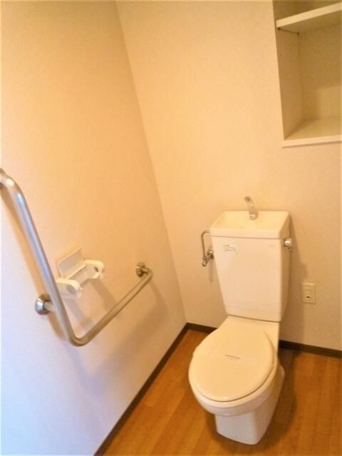 トイレ　別部屋参考写真