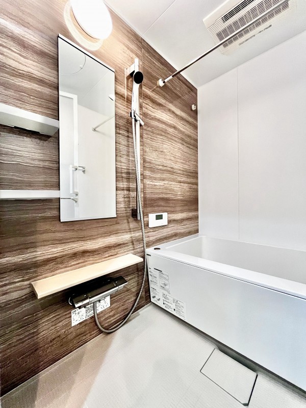 バス・シャワールーム