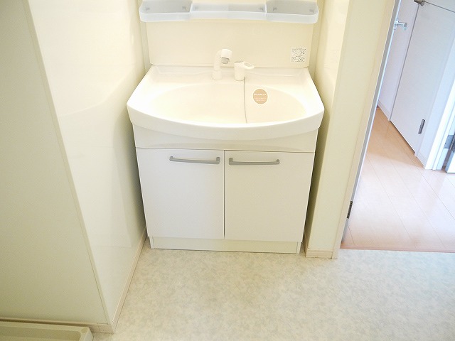 洗面設備　忙しい朝には欠かせない洗面所です