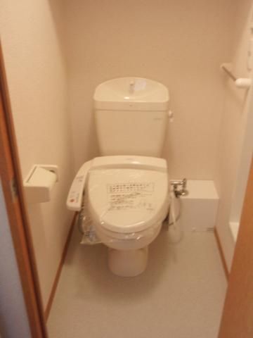 トイレ　温水洗浄便座