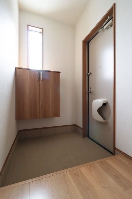 玄関　図面と現状に相違がある場合には現状を優先