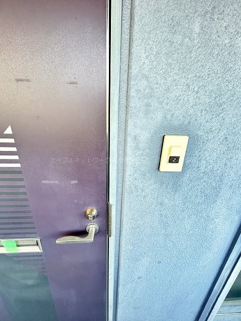 セキュリティ　写真は201号室です（参考）