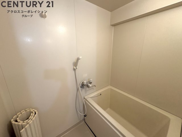 バス・シャワールーム　一日の疲れを癒やす浴室です