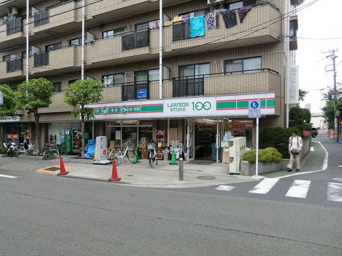 コンビニ　ローソンストア100世田谷下馬店（コンビニ）まで354m