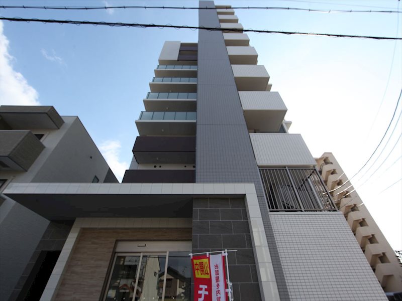 建物外観　外観　宅配ＢＯＸ　防犯カメラ　オートロック