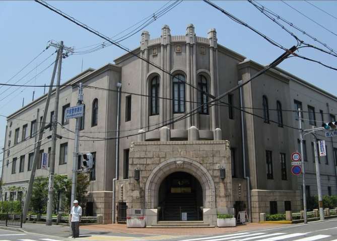 警察署・交番　芦屋警察署（警察署・交番）まで400m