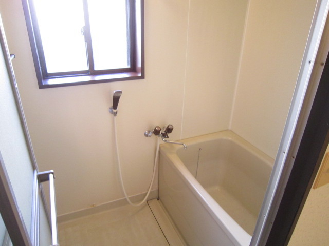 バス・シャワールーム　現状が異なる場合は現状優先となります