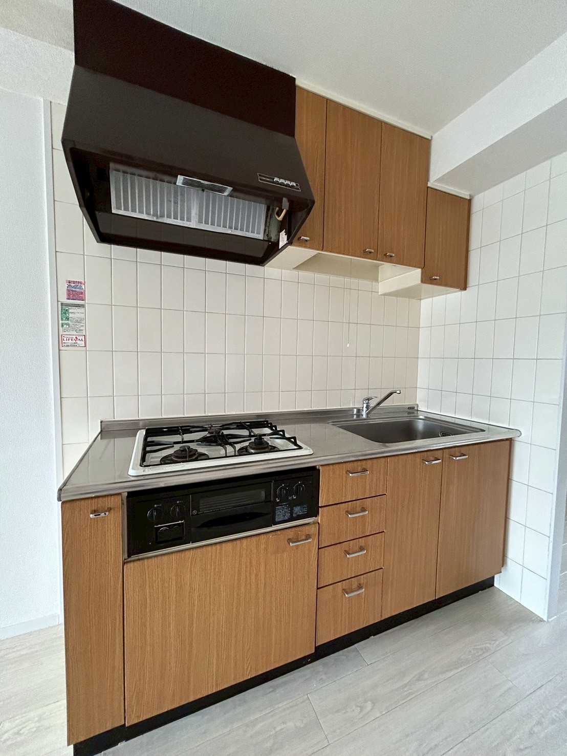 キッチン　※他部屋参考写真