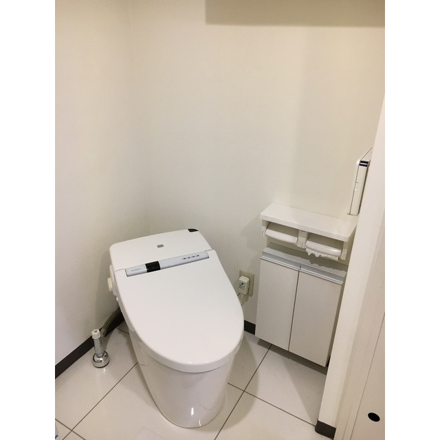 トイレ　※前回募集時の写真でございます。