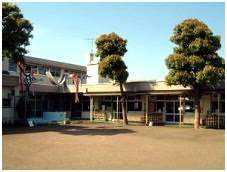 幼稚園・保育園　富士見保育園（幼稚園・保育園）まで496m