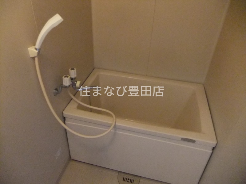 バス・シャワールーム　同型別部屋写真