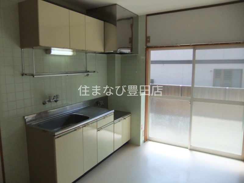 居室・リビング　同型別部屋写真