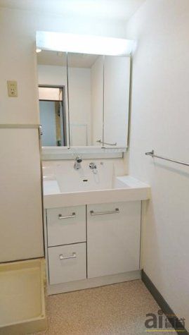 洗面設備　※同仕様写真です