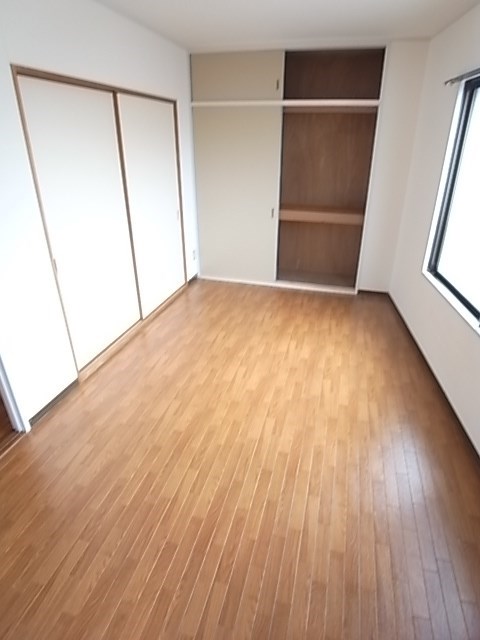その他部屋・スペース　落ち着いて過ごせるお部屋なので、寝室にいかがでしょうか