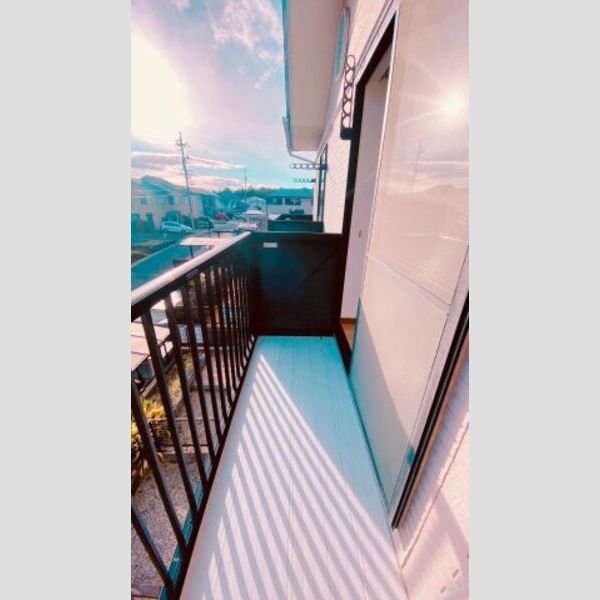 バルコニー　室内写真は別部屋の写真です。