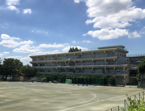 中学校　さいたま市立本太中学校（中学校）まで681m