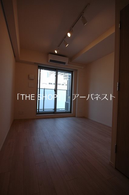 居室・リビング　同タイプ、別部屋の参考写真です。