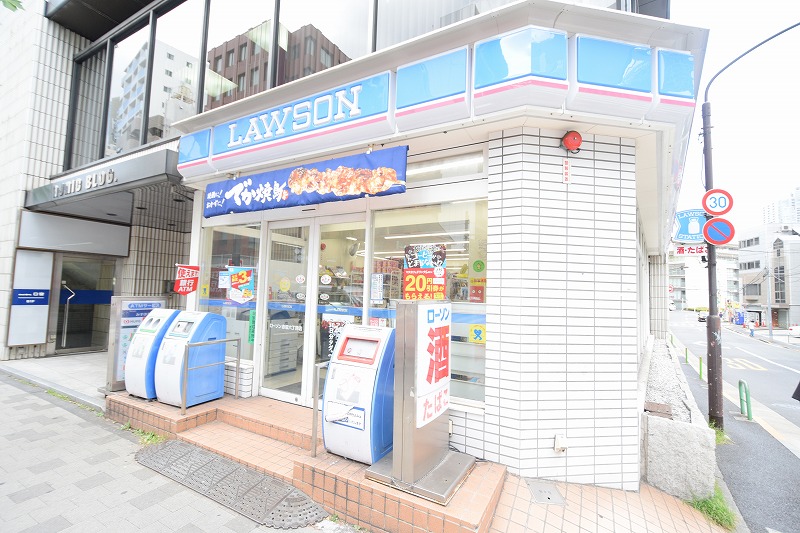 コンビニ　ローソン 赤坂六丁目店（コンビニ）まで175m