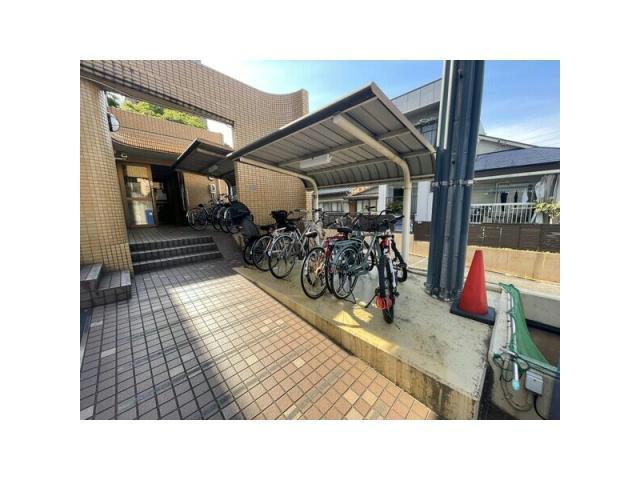 ラモヴェール白壁の外観写真