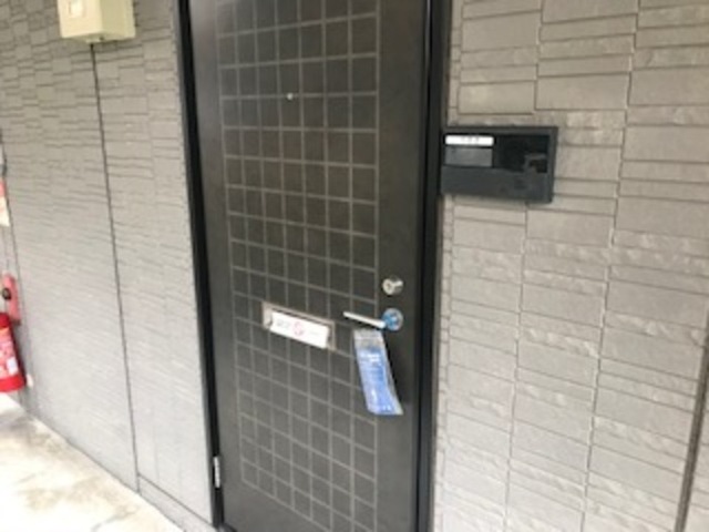 玄関　玄関扉