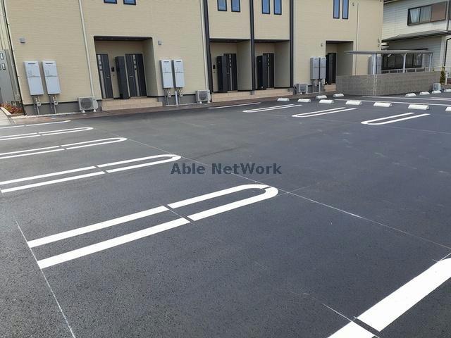 駐車場　駐車場