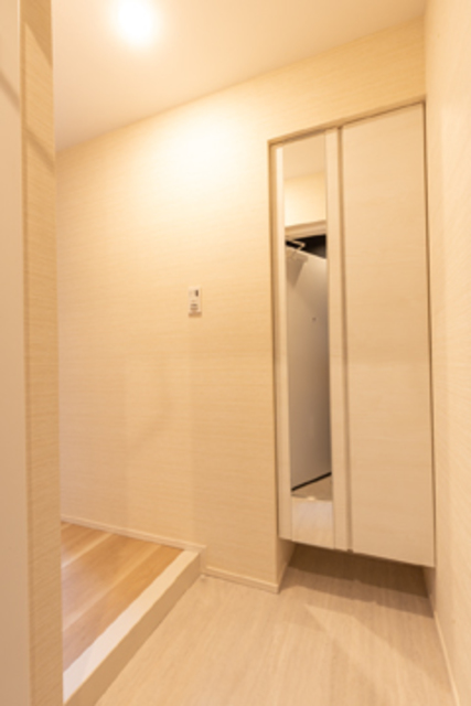 玄関　※写真は同タイプ住戸です。