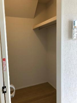 収納　ウォークインクローゼット
