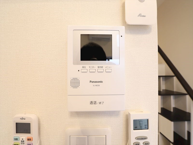 セキュリティ　ＴＶモニター付インターホン　同仕様写真