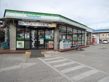 コンビニ　ファミリーマートMG川崎昭和店（コンビニ）まで1235m