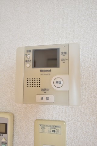 セキュリティ　同物件、別号室の写真です。