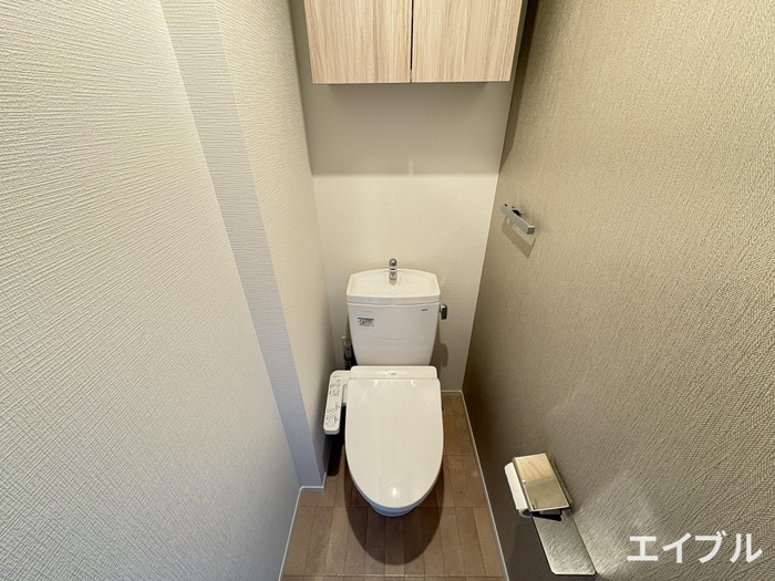 トイレ　同じ部屋タイプの別部屋の写真です。現況と異なる場合は現況を優