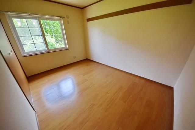 その他部屋・スペース　日当たりの良い洋室です