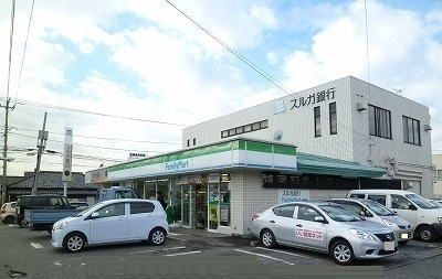 コンビニ　ファミリーマート あしたか店（コンビニ）まで600m