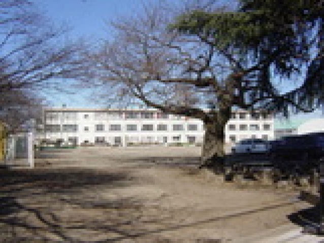小学校　上三川町立上三川小学校（小学校）まで700m