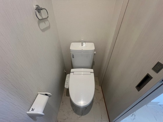 トイレ　※別部屋の写真です