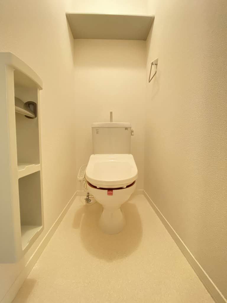 トイレ　トイレ