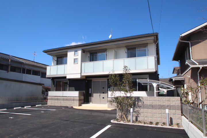 建物外観　Nスタイルホームにお任せ下さい♪