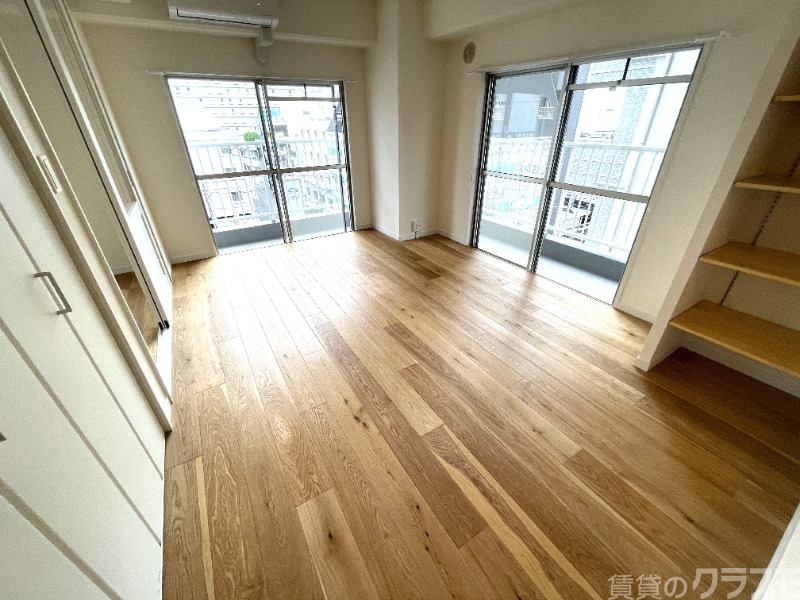 居室・リビング　窓もあるから換気バッチリなお部屋☆