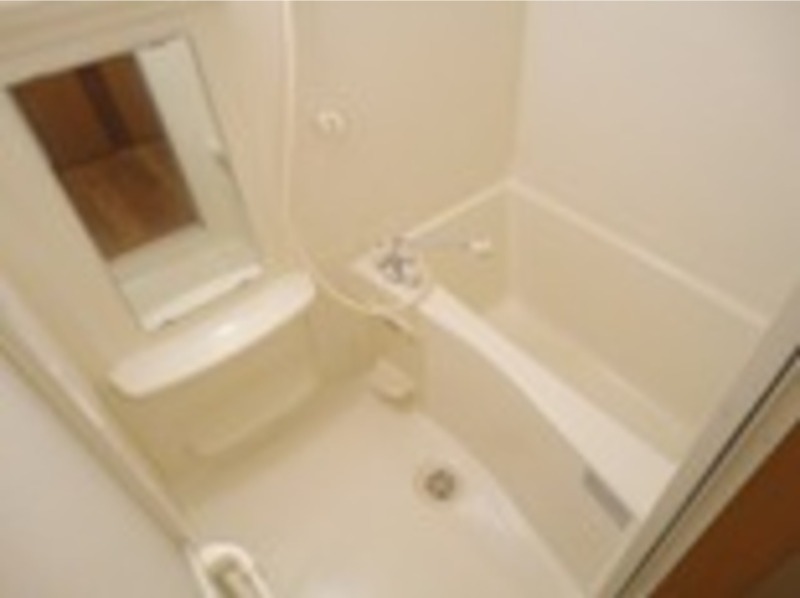 バス・シャワールーム　図面と現状に相違がある場合には現状を優先