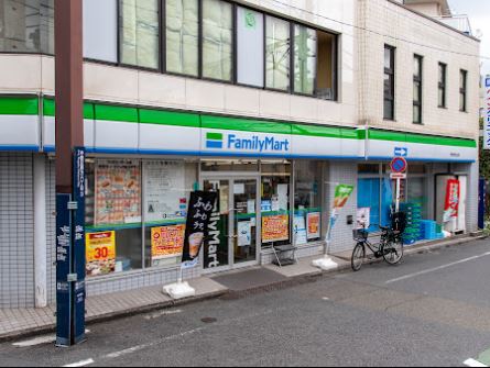 コンビニ　ファミリーマート 野方駅北口店（コンビニ）まで644m